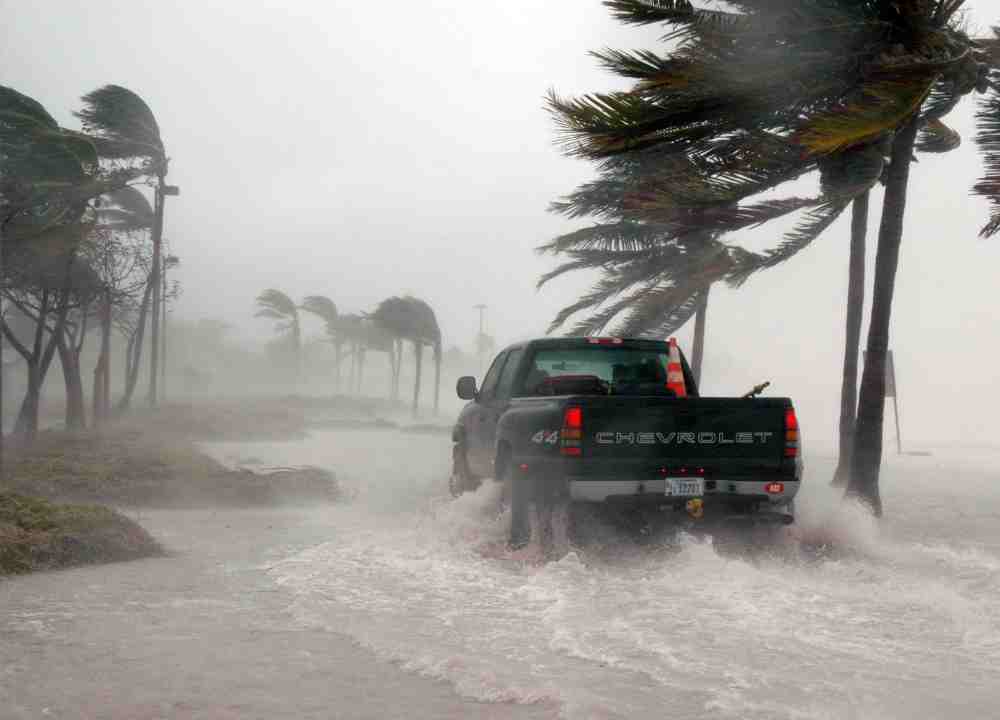 hurricane supply checklist