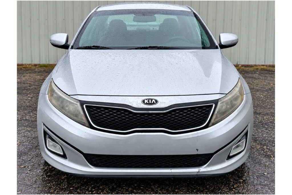 It does have cosmetic wear and imperfections consistent with its age and mileage. Please review all photos carefully. The vehicle is being aggressively priced to sell and below typical retail market value for this reason.